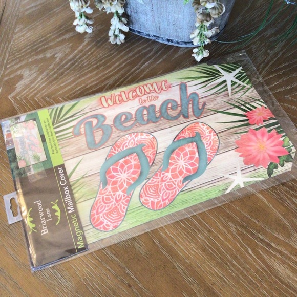 Briarwood Lane Welcome To The Beach Flip Flops Magnetic Mailbox Cover-Standard - Picture 6 of 7